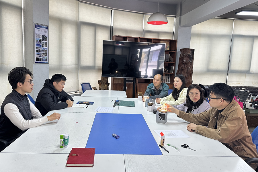 会议现场.jpg