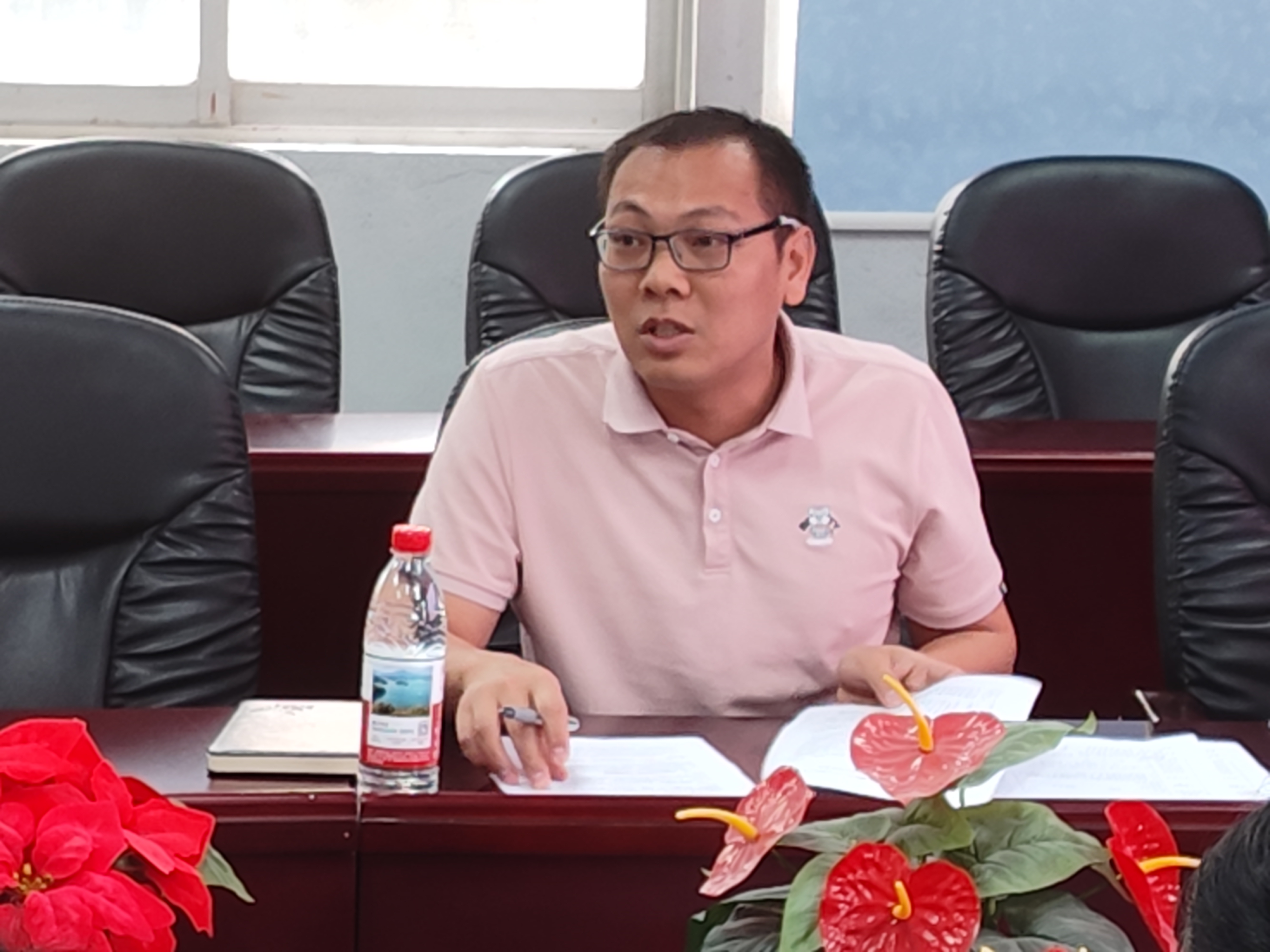 张流畅讲话.jpg